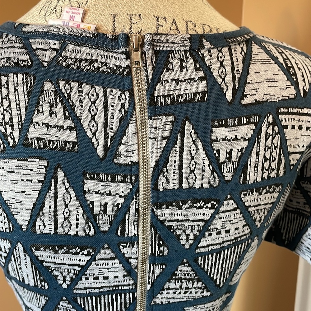 Dress with pockets!! - Picture 7 of 7